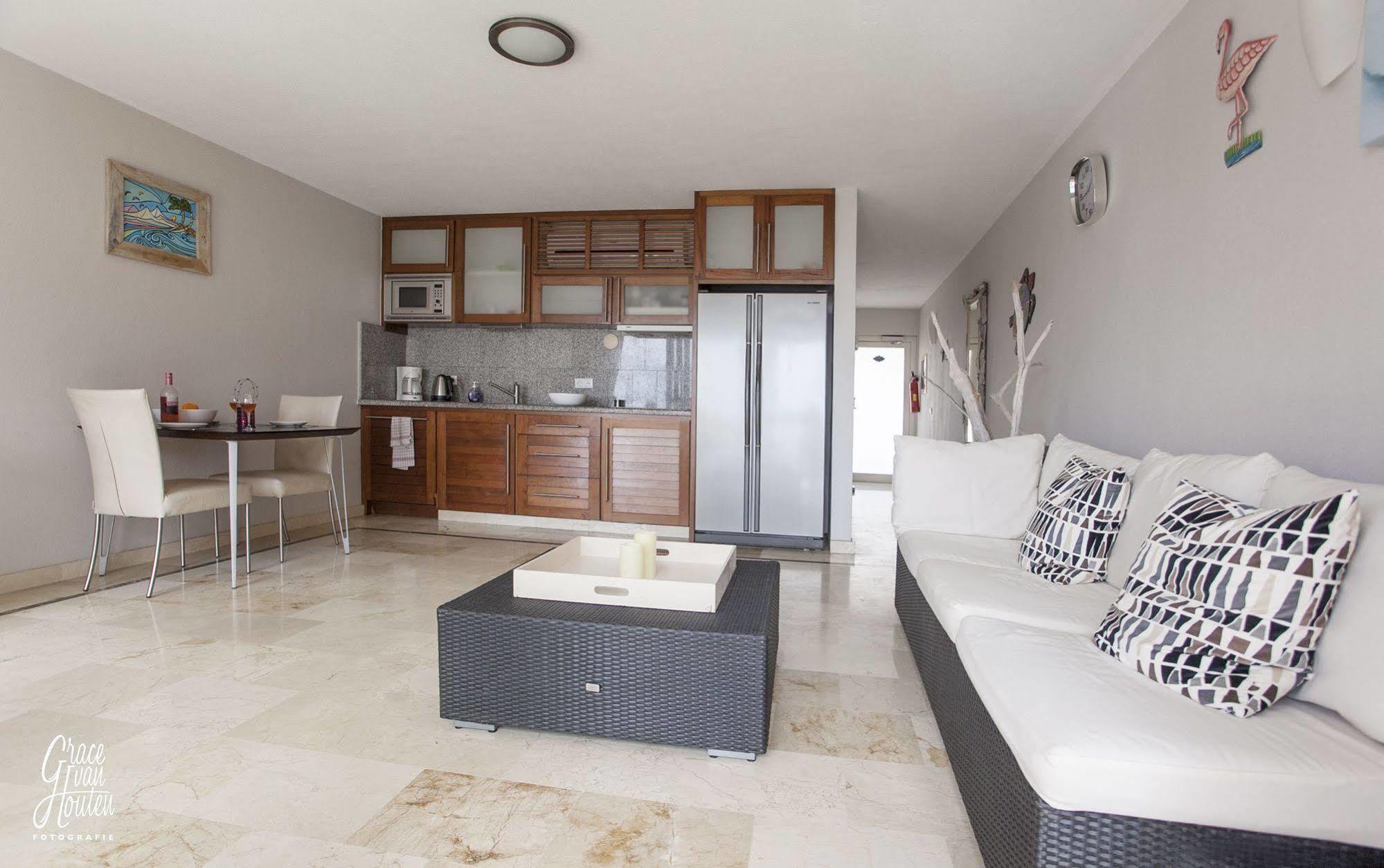 Bonaire Seaside Apartments Eksteriør billede
